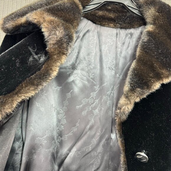 Vintage Sportowne Faux Fur Black Coat With Brown Trim Button Up Ultra-Seal - Picture 10 of 10